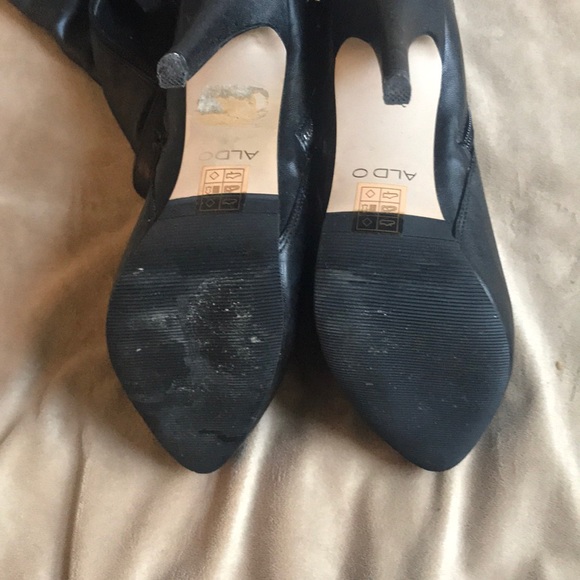 Black knee high boots - Picture 3 of 3